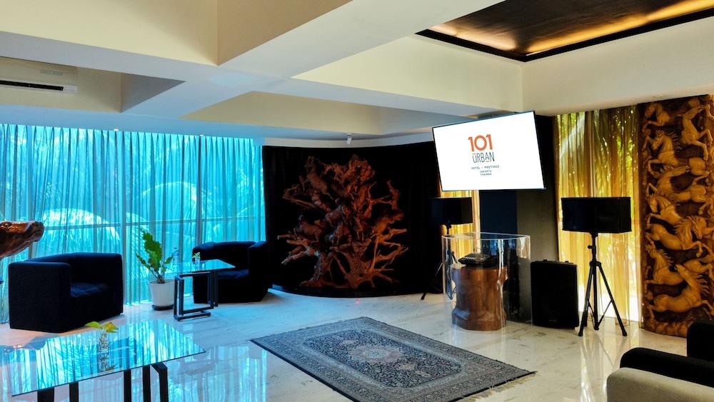 1O1 Urban Jakarta Thamrin Экстерьер фото