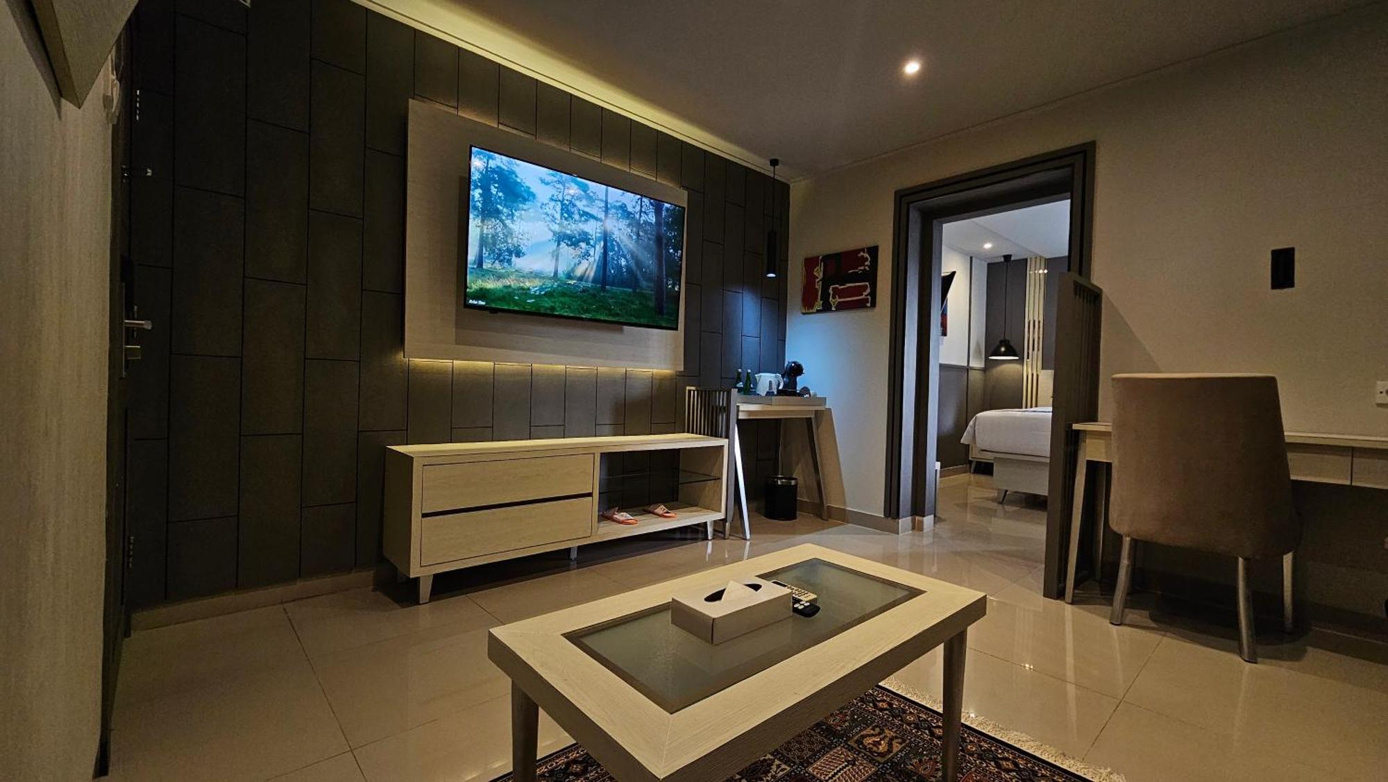 1O1 Urban Jakarta Thamrin Экстерьер фото