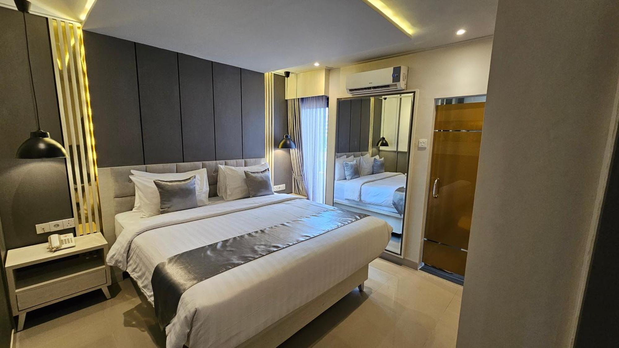 1O1 Urban Jakarta Thamrin Экстерьер фото